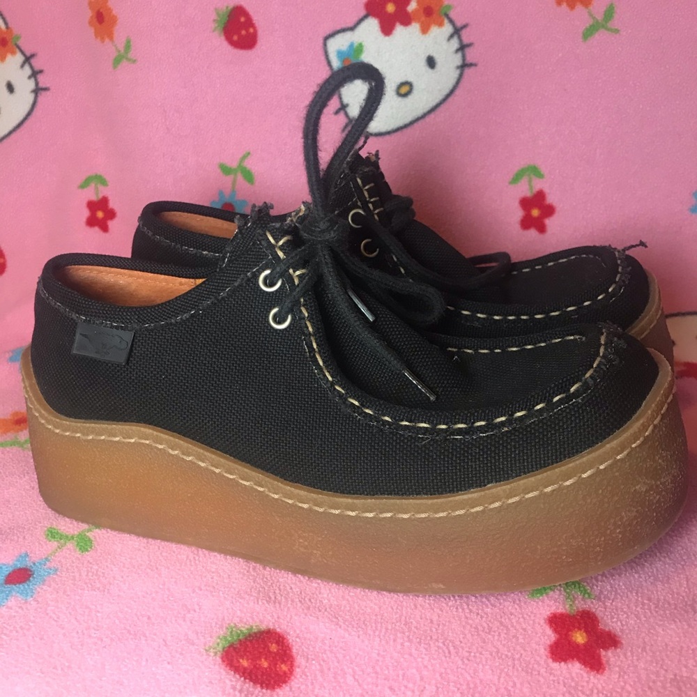 90’s vintage rocket dog platforms